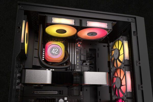 Corsair iCUE LINK TITAN RX LCD — новые кулеры AiO, предлагающие экран IPS вместо модулей CapSwap