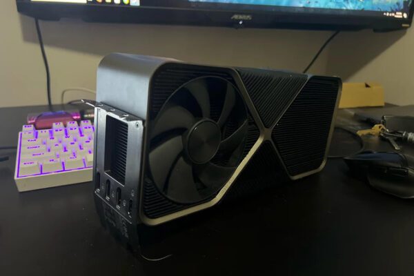 NVIDIA GeForce RTX 4090 Ti — прототип невыпущенной видеокарты был найден… в мусорном баке NVIDIA GeForce RTX 4090 Ti — прототип невыпущенной видеокарты был найден... в мусорном баке