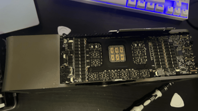 NVIDIA GeForce RTX 4090 — прототип системы, найденный в мусорном баке, работает и будет рассмотрен. Вот продолжение истории