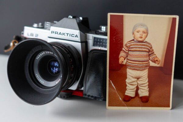 Как раскрасить старые черно-белые фотографии в Adobe Photoshop? Это быстро, очень просто и бесплатно!