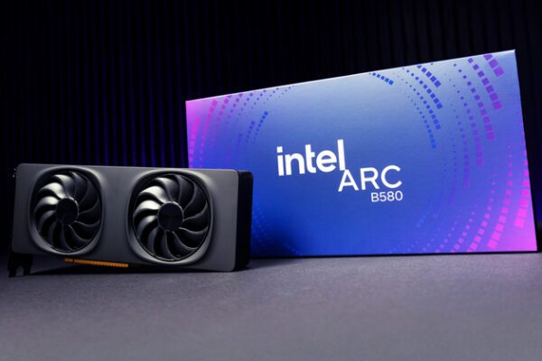 Видеокарта Intel ARC B580 уже распродана в большинстве зарубежных магазинов. Intel заняла позицию по этому поводу