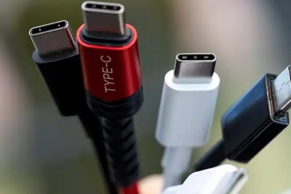 На сегодняшний день USB Type-C является официальным стандартом зарядки в ЕС.