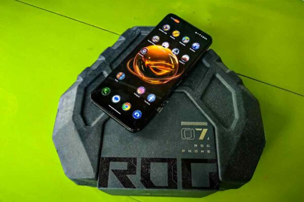 Asus ROG Phone 7 Ultimate – самый мощный игровой смартфон, который мы когда-либо видели