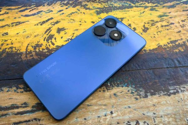 TECNO Spark 10 – доступный смартфон с отличными качествами