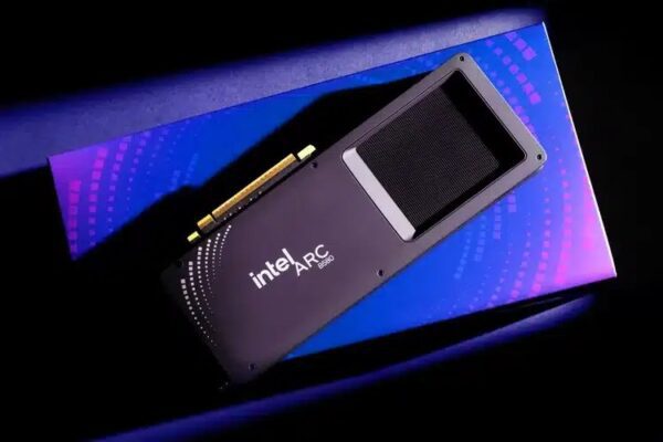 Intel, возможно, решила свои проблемы: новые видеокарты Arc B580 продаются как горячие пирожки