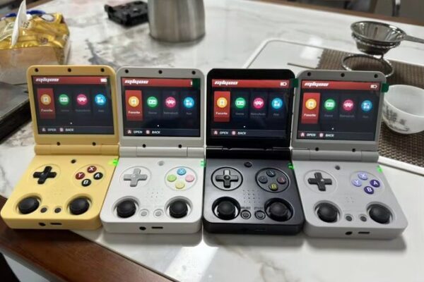 Miyoo Flip — новый игровой портативный компьютер в стиле ретро, ​​похожий на Game Boy Advance SP. Прибыл дорогой конкурент Anbernica RG35XXSP