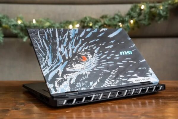 MSI представила большой и мощный ноутбук Titan 18 HX Dragon Edition Norse Myth с лицом дракона на крышке