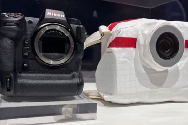 Компания Nikon представила прототип беззеркальной камеры, которая будет использоваться для съемки Луны