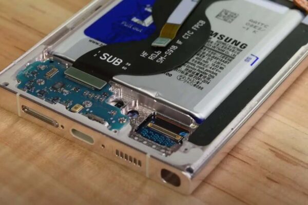 Ожидается, что Samsung будет использовать в серии Galaxy S26 свои новые батареи кремнезема-углерода с емкостью до 7000 мАч.