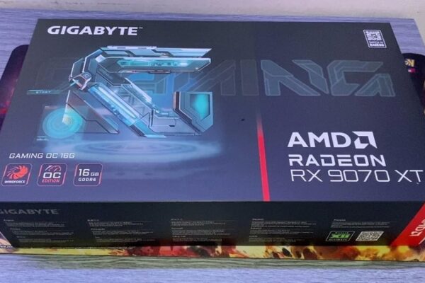 Кто -то в Словаке уже купил Radeon RX 9070 XT - владелец опубликовал фотографию и выпустил карту перепродажи