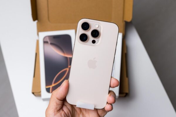 Владельцы iPhone Pro меняют смартфоны «каждые 2,75 года»-намного быстрее, чем пользователи базовых моделей Apple