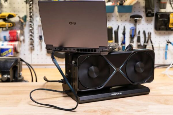 Энтузиаст связал NVIDIA RTX 5090 с мини -игровым компьютером: Чего он достиг