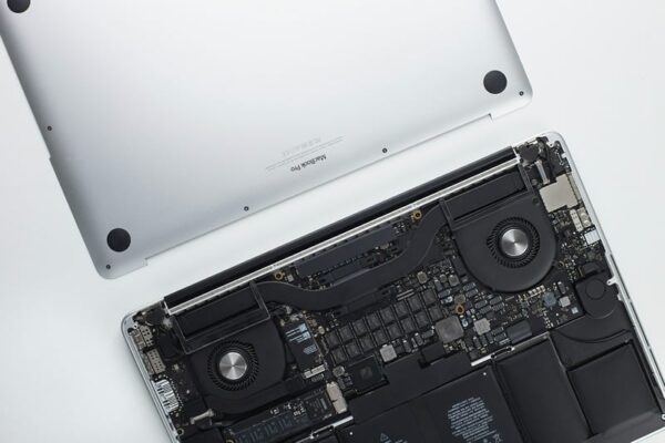Apple начинает продавать запчасти для самоотдачи последних Mac Mini и MacBook Pro