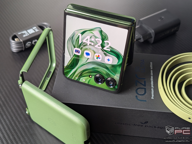 Motorola Razr 60 Ultra на первых видах. Смартфон аналогичен своему предшественнику, но его все еще стоит ждать