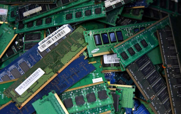 Micron, Samsung и SK Hynix готовятся к прекращению производства памяти DDR3 и DDR4 в этом году Micron, Samsung и SK Hynix готовятся к прекращению производства памяти DDR3 и DDR4 в этом году
