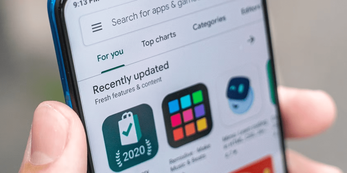 В Google Play появилась ошибка, вызывающая бесконечные обновления приложений