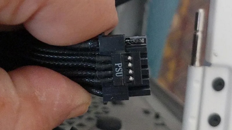 Проблема с растопленными разъемами питания навернулась и GeForce RTX 5080