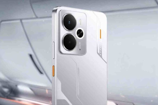 New Realme 14: Средний класс, но с полной защитой воды