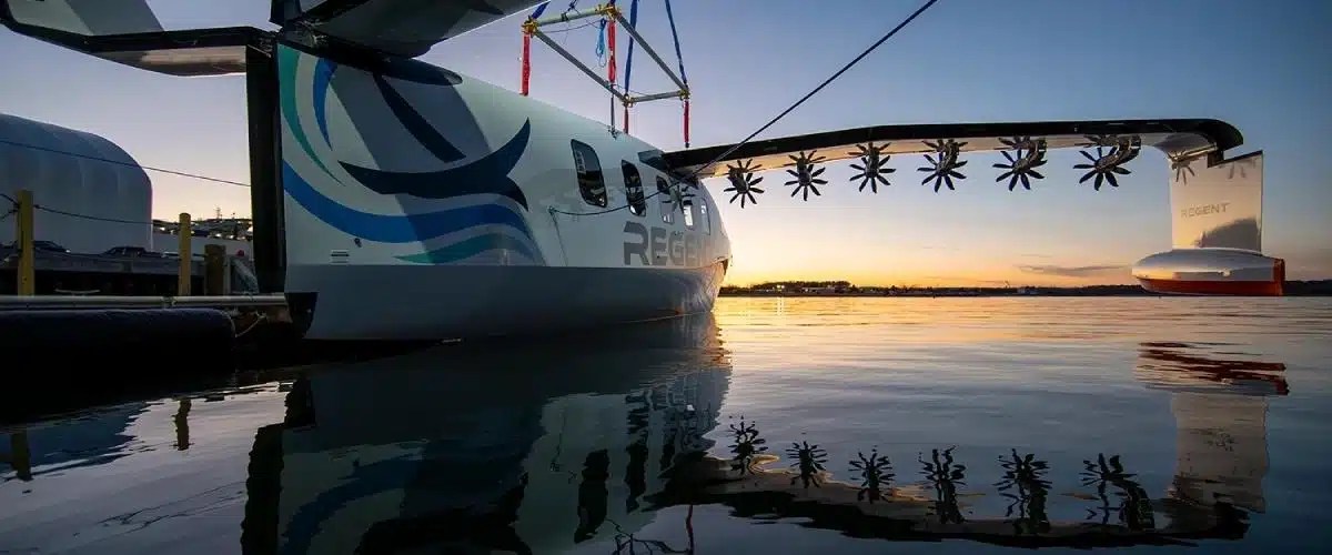 Американские морские пехотинцы получают электрическое экранирование Regent ExcraneShip