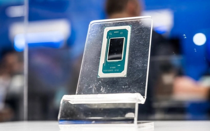 Intel Core Ultra 300 - Инженерная образец из семейства озера Пантера, представленная на ярмарке встроенного мира 2025