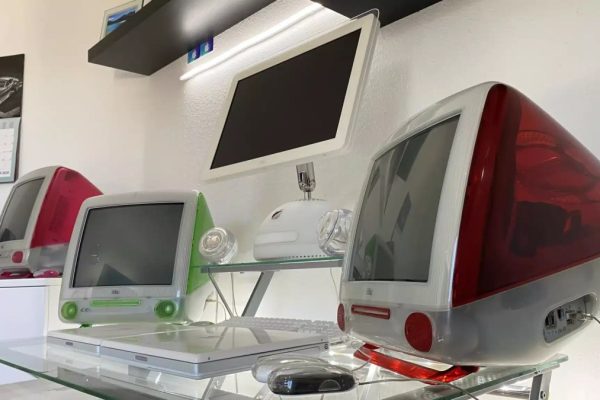 IMAC: компьютер, который спас Apple