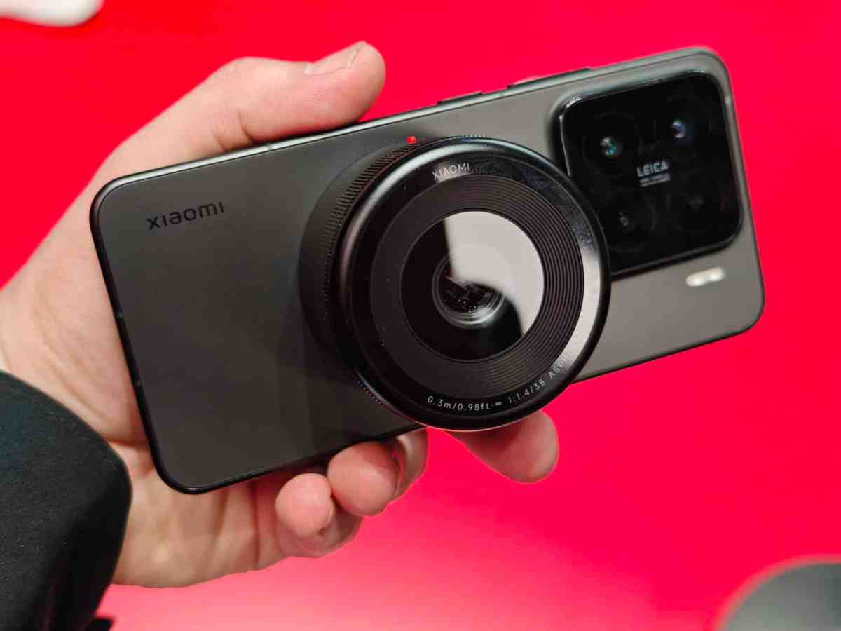 Xiaomi представила амбициозную концепцию для модульного телефона с плагином объектива - и удивил всех на MWC 2025