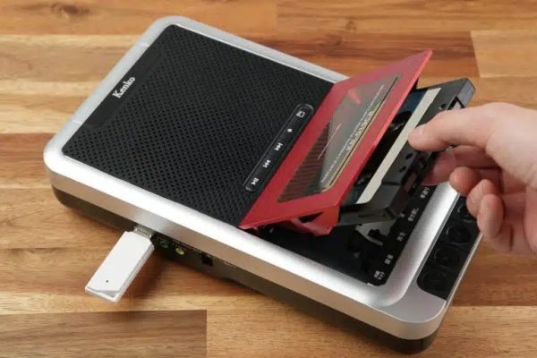 Кенко Токина KR-019CR Portable Cassette Player представлен с Mp3 Converter