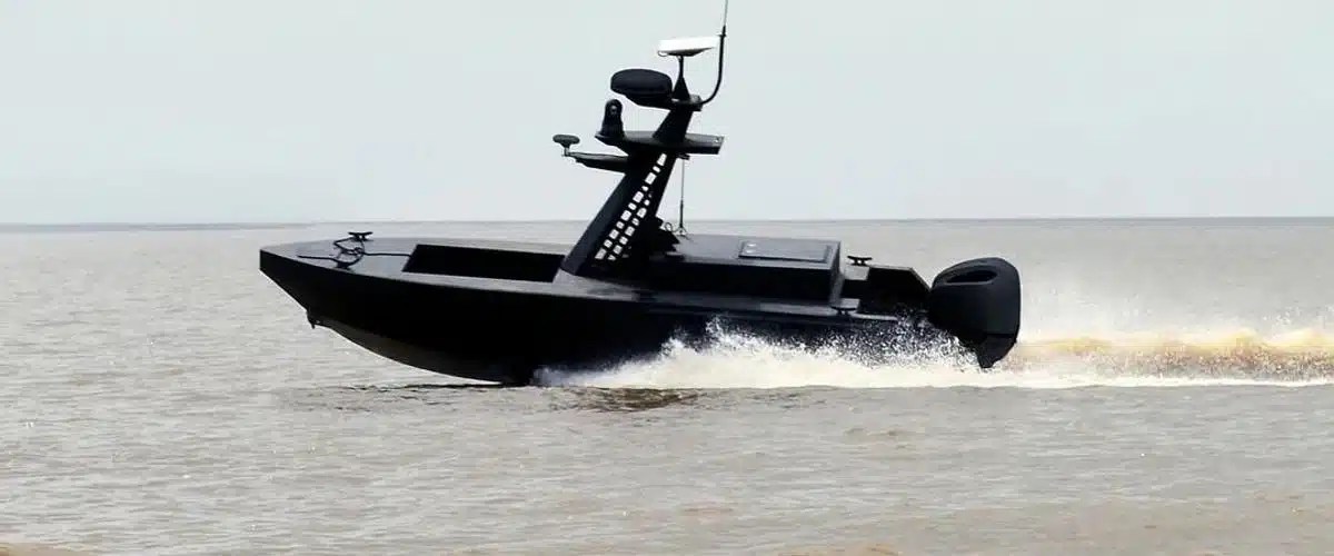 Металлическая акула представила морской беспилотник с пробежком 926 км