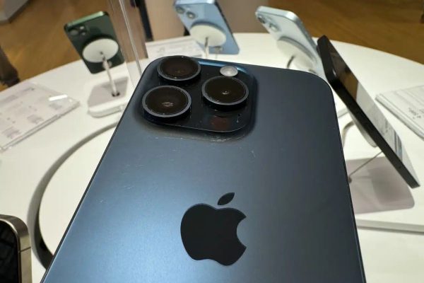Apple сталкивается с еще двумя судебными исками для невыполненных обещаний по искусственному искусству.