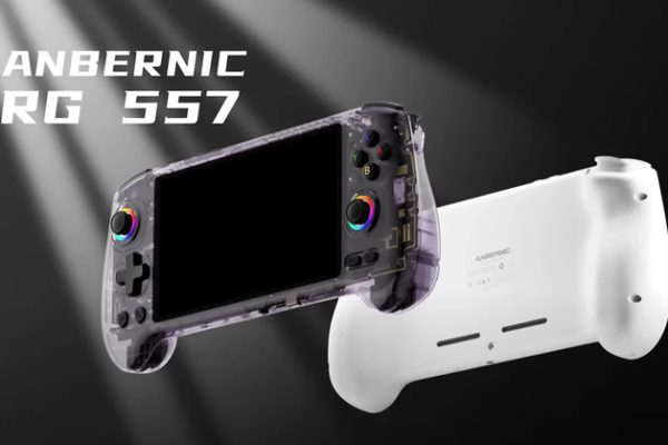 Anbernic RG 557 - Game Handheld, который предлагается чип Dimensity 8300, System Android и экраном AMOLED