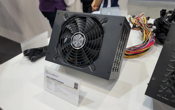 Silverstone Hela 2500rz - это источник питания, который будет нести до трех графических карт NVIDIA GeForce RTX 5090