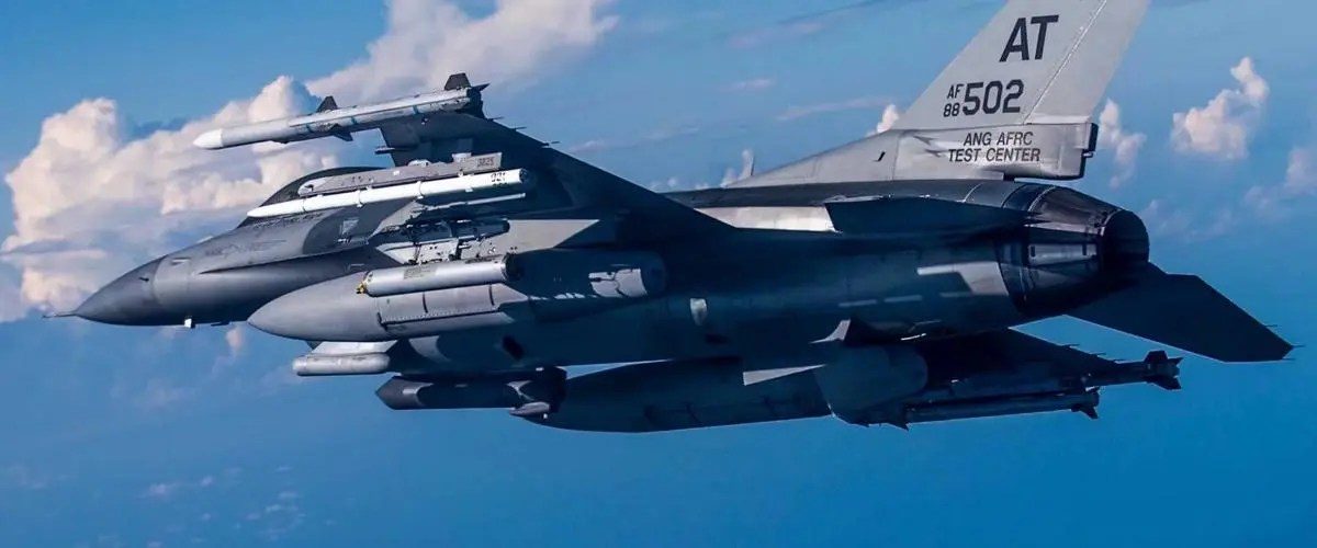 F-15E становится убийцей беспилотников: модернизированные истребители могут разрушить до 42 ПЛП за полете