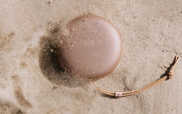 Bang & Olufsen Beosound A1 - дебют 3 -го поколения премиум -блюдонового беспроводного оратора