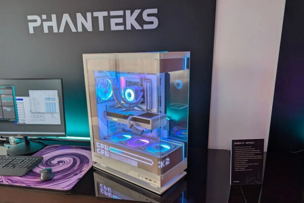 Phantex на Computex 2025 показывает ярмарки T30 140 мм, новый ПК Eclipse G370A PC и водяное охлаждение