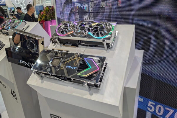 PNY представляет графические карты Chrome GeForce RTX 5000 с автографом генерального директора NVIDIA Jensen Huanga