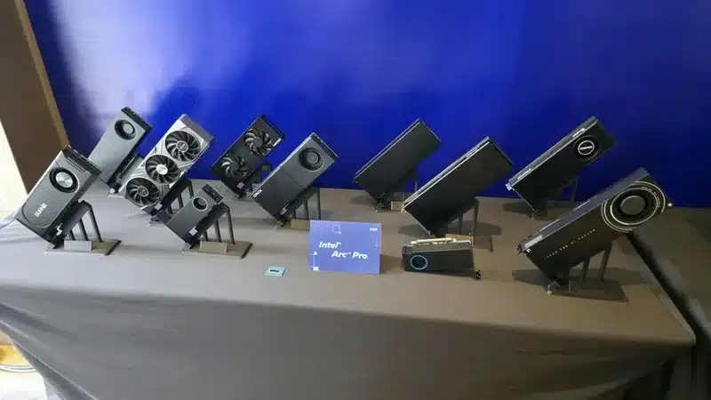 Intel представил видеокарту BattleMatrix с 48 ГБ памяти, а также Arc Pro B60 с 24 ГБ и ARC Pro B50 с 16 ГБ