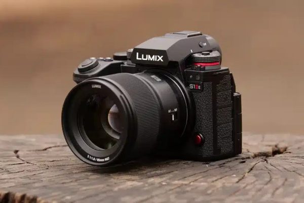 Panasonic представила полную безразличную камеру Lumix S1 II — она мощная, но дорогая Panasonic представила полную безразличную камеру Lumix S1 II - она мощная, но дорогая