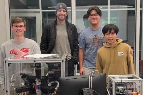 Американские ученые создали робота, который заказывает куб Рубика быстрее, чем человек может мигать