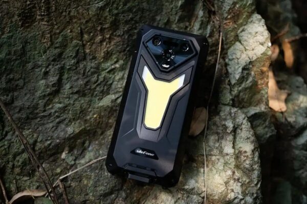 Ulefone Armor 34 Pro предлагает аккумулятор 2555 мАч, яркость 150 люмен и автоматическое внимание встроенного проектора