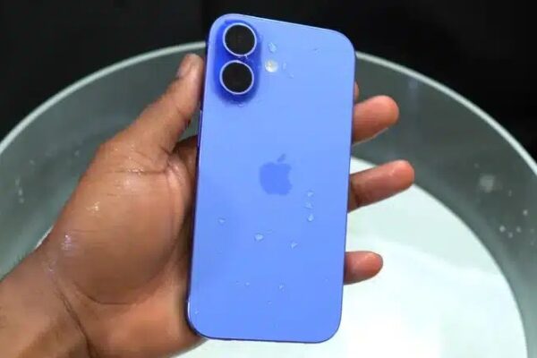 IPhone 16 водонепроницаемый? Это как долго он может длиться под водой