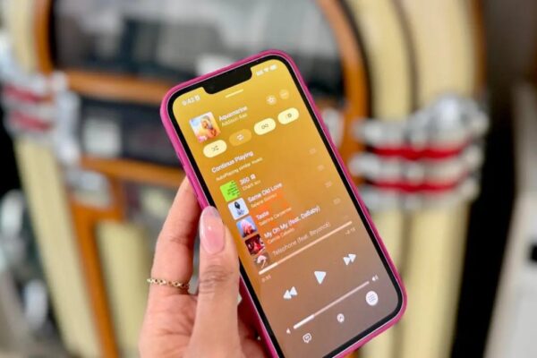 Automix в iOS 26 становится чрезвычайно популярным. Вот как попробовать самую горячую функцию iPhone