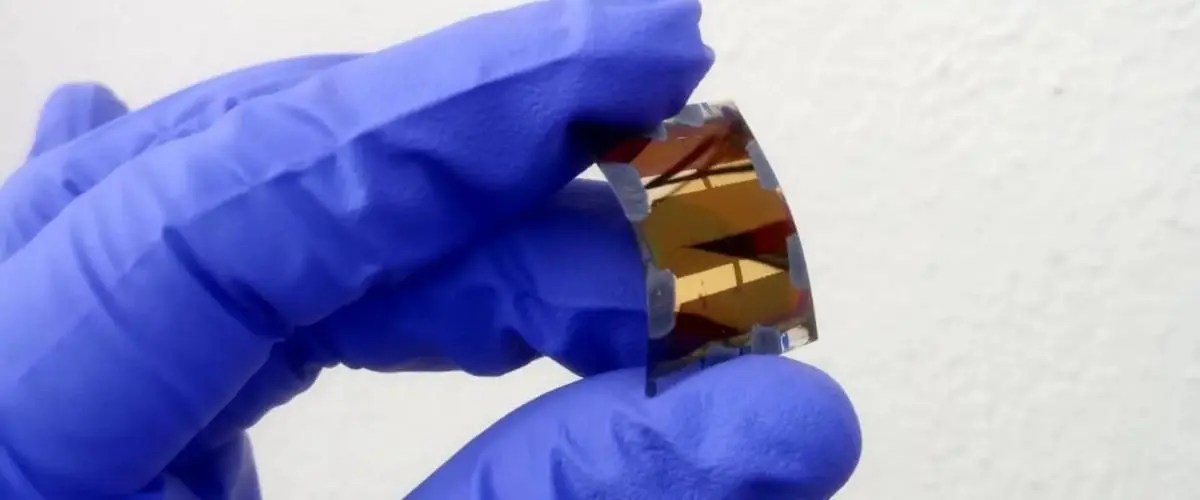 Новые фотоэлектрические клетки указывают на эффективность почти 39% в искусственном свете