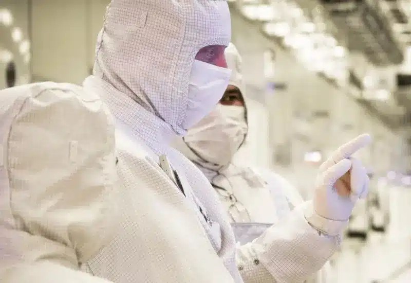 Samsung заманит инженеров на фабриках США с огромной заработной платой в 1,5-2 раза выше, чем в Intel и TSMC