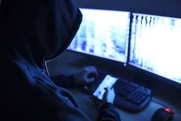 Они обещают приз, но оставляют вас без потрескавшегося пар. Новая мошенническая схема появилась в посланниках