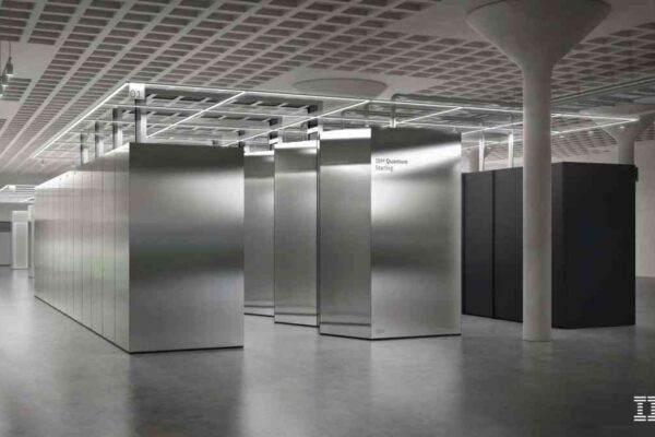 IBM создаст первый в мире модульный квантовый компьютер с 200 логическими кубиками и встроенными по исправлению ошибок