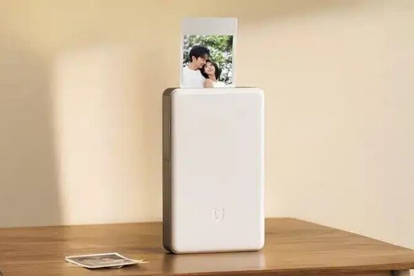 Xiaomi представил компактный фотопринтер Mijia Pocket Photo Printer Pro только за 83 доллара США.