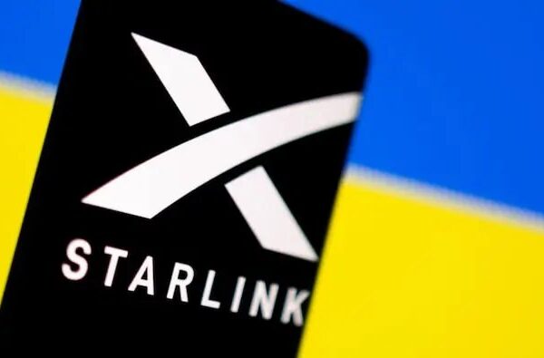 Украина первой в Европе соединит свои смартфоны со спутниками Starlink - в следующем году