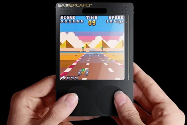 GamerCard: British Inventor запускает ретро -консоль с размером кредитной карты
