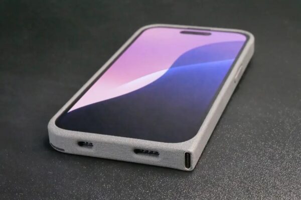 Случай для старого iPhone представлен с встроенным портом USB Type-C (видео)