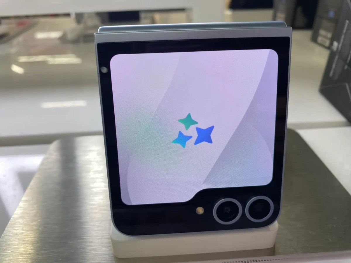Samsung подтвердил проблему с появлением черной линии в One UI 7 и предложил временное решение